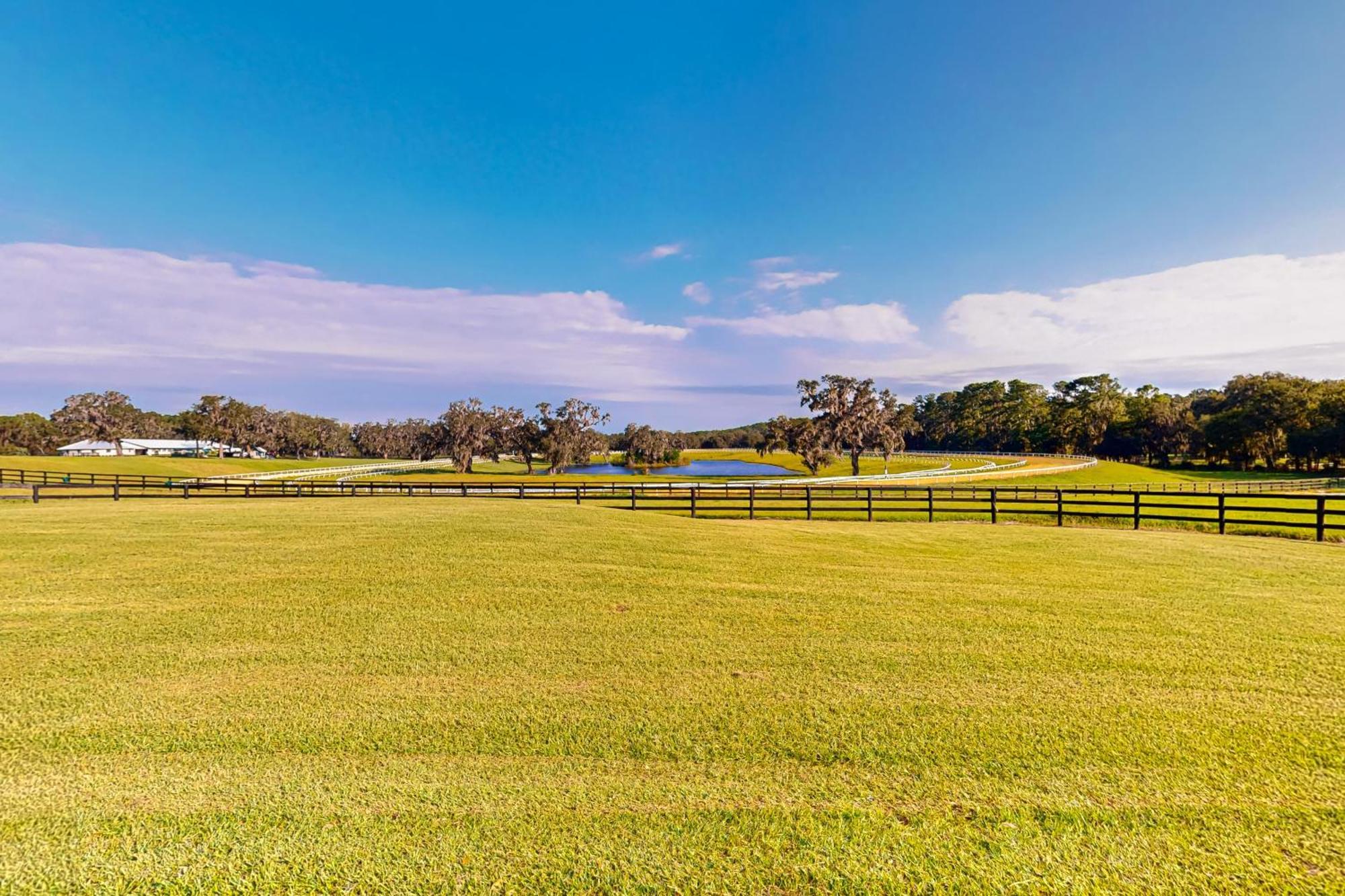 Two Springs Farm Guesthouse A Micanopy Bagian luar foto